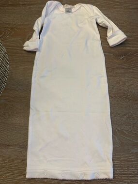 The Beaufort Bonnet Company White Infant Gown with Pink Trim